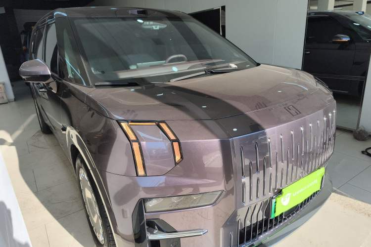 Used Zeekr 009 2024 Six-Seat Executive Version 4WD 108 kWh