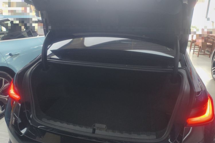 Used BMW i3 2022 eDrive 35 L Trunk
