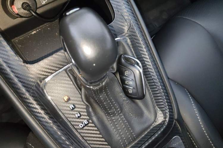 Used Roewe i5 2019 1.5L Automatic 4G Connected Linghao Flagship Edition Gear Lever