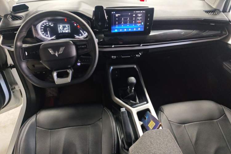 Used Wuling Jiachen 2022 1.5L Manual Enjoyment Elite Model