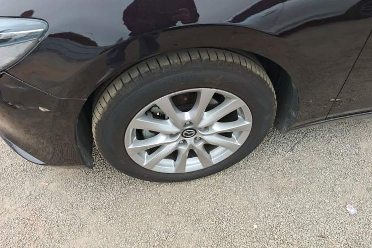 Used Mazda Atenza 2017 2.0L Blue Sky Luxury Edition
