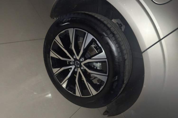 Used Volvo XC60 2025 B5 Four-Wheel Drive Smart & Advanced Luxury Edition