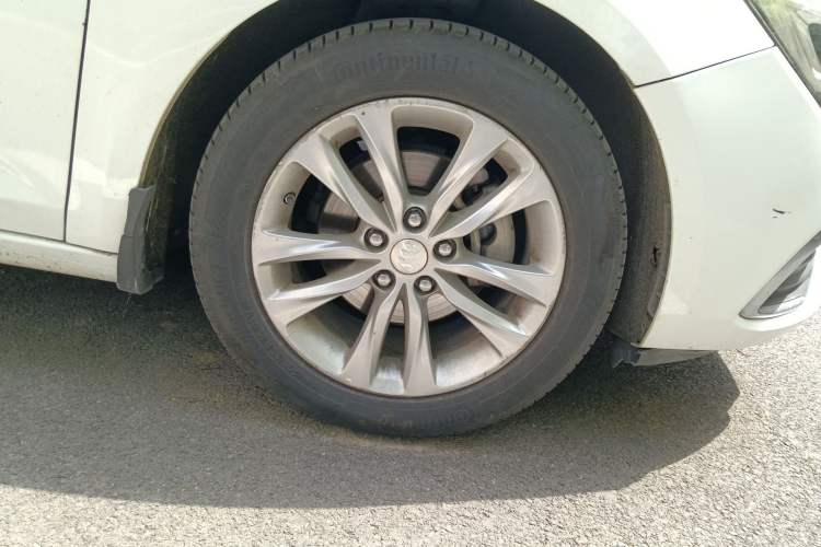 Used Buick Verano 2018 Sedan 20T Dual-Clutch Leading Model