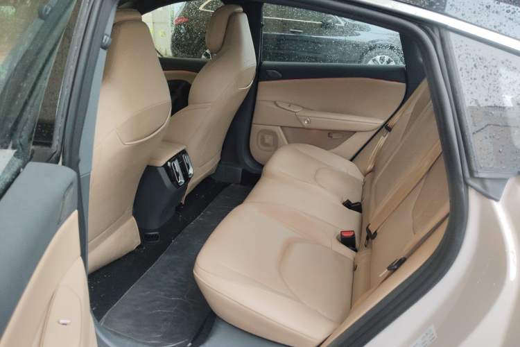 Used ARCFOX Alpha S5 2024 708MAX 200kW Left Rear Seat