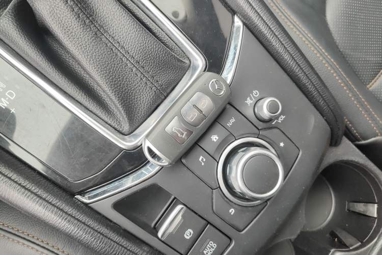 Used Mazda CX-5 2017 2.0L Automatic 2WD Smart Enjoyment Version China V Standard Interior 1