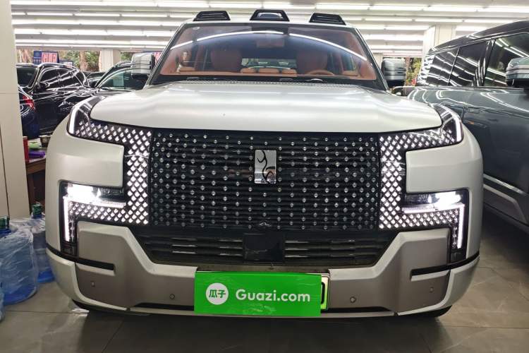 Used Yangwang U8 2023 Luxury Edition
