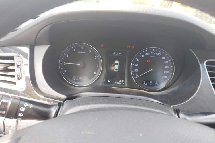 Used Hyundai Mistra 2014 1.8L Automatic Deluxe DLX Model
