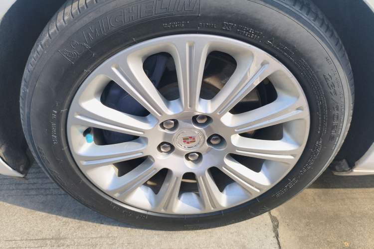 Used Cadillac XTS 2014 28T Luxury Model
