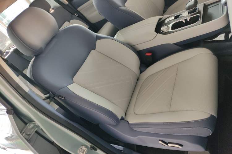 Used Dongfeng Zhengzhou Nissan Z9 GE PHEV 2025 135KM All-Wheel Drive Deluxe Edition