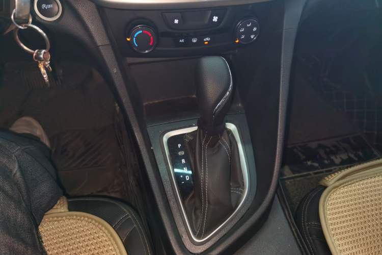 Used Buick GT 2021 Revised Version Flagship 1.5L Automatic Elite Edition Gear Lever