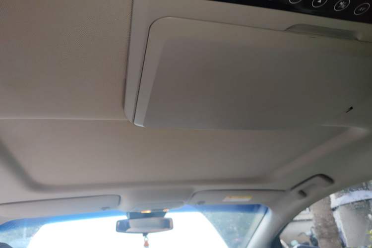 Used Buick GL8 2018 28T Comfort Model China VI Standard

