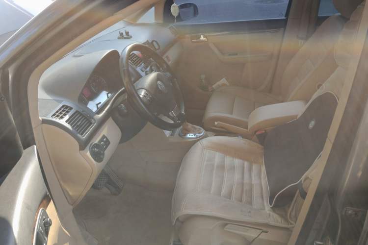 Used Volkswagen Touran 2008 1.8T ZhiZun Edition Automatic 5-Seater