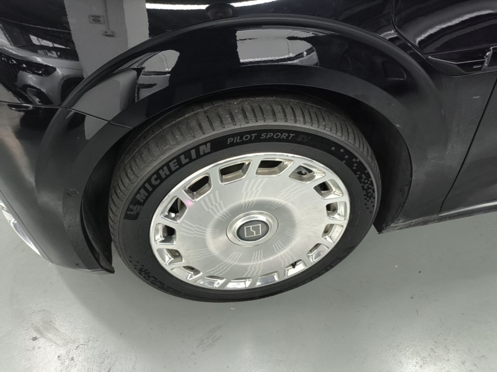 Zeekr 009 2024 GAC Trumpchi — снимка 10