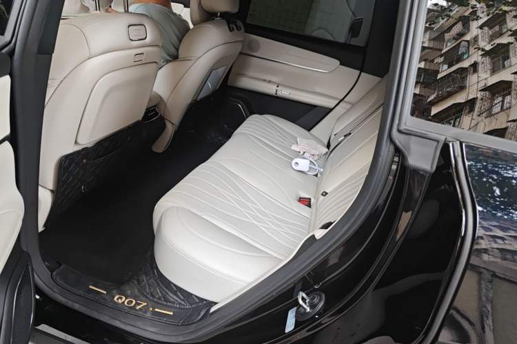 Used CHANGAN NEVO Q07 2025 215 Prestige Edition
