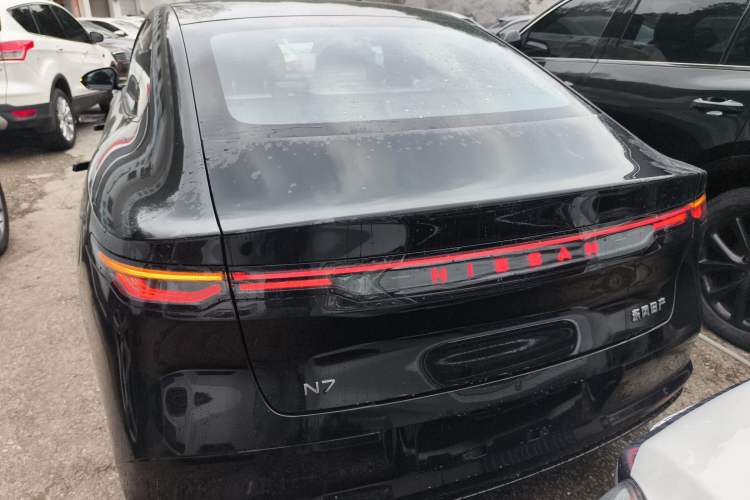 Used Nissan N7 2025 510 Air Rear