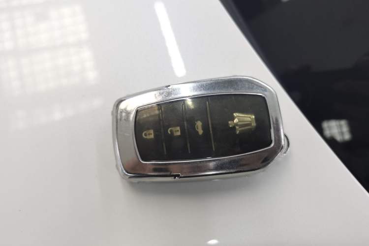 Used Toyota Crown 2017 2.0T Sport Edition
