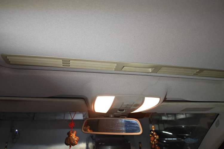 Used Mercedes-Benz E-Class 2011 E 200 L CGI Elegant Model
