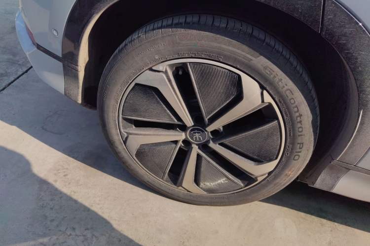 Used BYD Song L EV 2025 Intelligent Driving Version 662 km LiDAR Excellence Edition Exterior 5