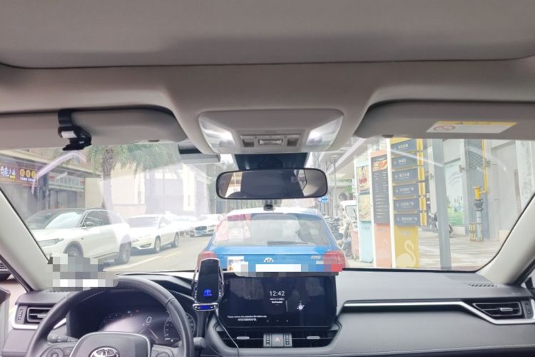 Used Toyota RAV4 2023 2.0L CVT Two-Wheel Drive 20th Anniversary Platinum Edition Headliner