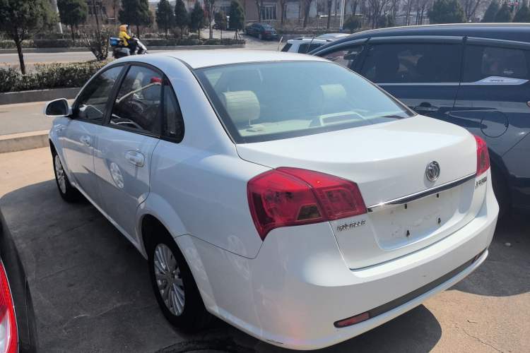 Used Buick Excelle 2015 1.5L Manual Classic Trim
