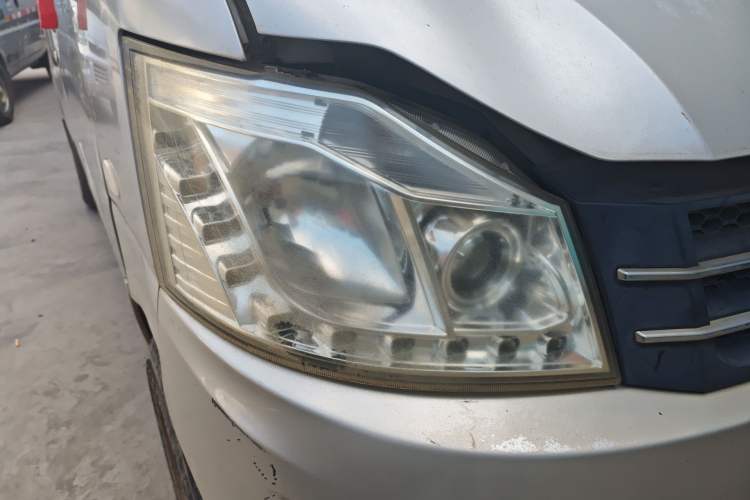 Used CHANGAN KUAYUE V3 2017 1.2L Box-Type Truck DK12-10