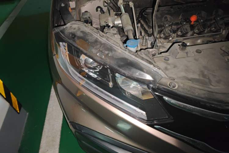 Used Honda XR-V 2015 1.8L VTi CVT Luxury Edition Right Front Headlight