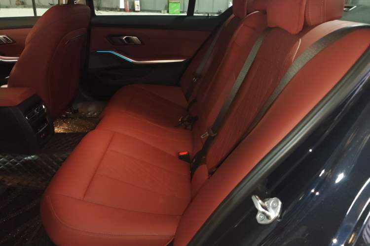 Used BMW i3 2022 eDrive 35 L
