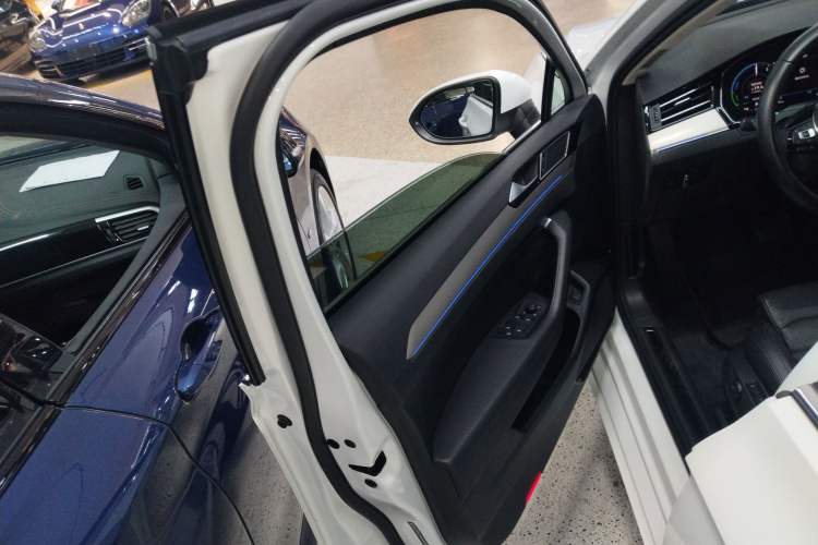 Used Volkswagen Variant New Energy 2019 GTE model