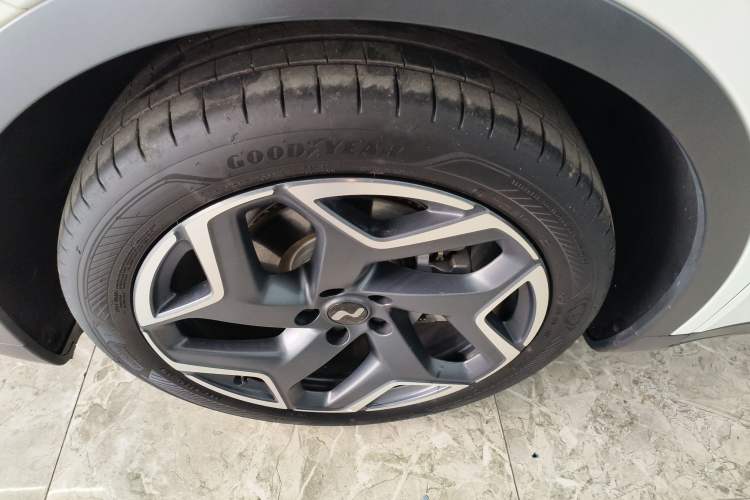 Used ONVO L60 2024 60 kWh Rear-Drive Version