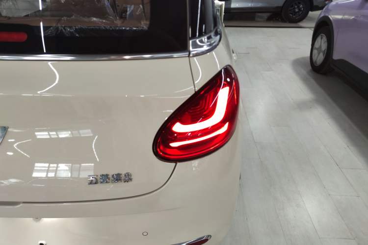 Used Wuling Bingo 2025 333 km Enjoyment Version Right Rear Taillight