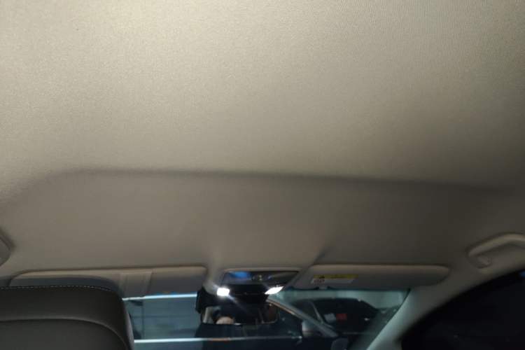 Used Honda Odyssey 2024 2.0L eHEV Sharp & Smart Edition