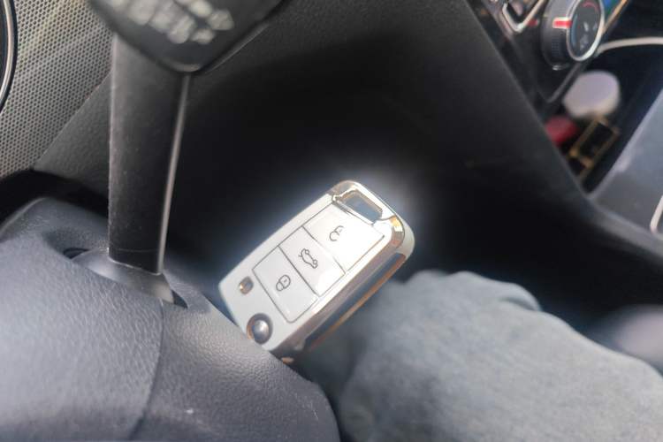 Used Volkswagen Golf Sportsvan 2016 230TSI Automatic Trend Edition
