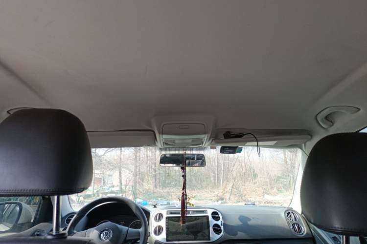 Used Volkswagen Tiguan 2015 1.8TSI Automatic Two-Wheel Drive Trend Edition Headliner