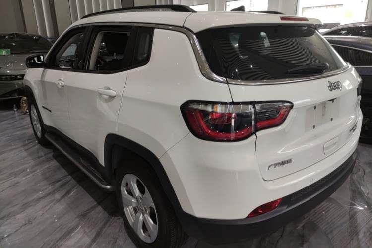 Used Jeep Compass 2017 200T Automatic Family Edition
