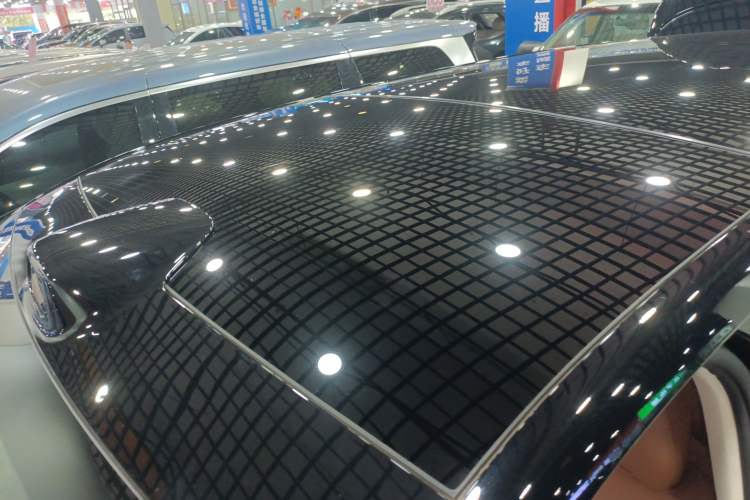 Used VOYAH Titan 2026 Model Max+ Roof