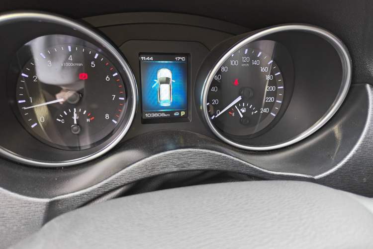 Used Haval H6 Coupe 2018 Blue Label 1.5T Automatic Two-Wheel Drive Luxury Model Odometer Close Up