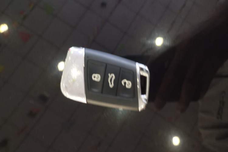 Used Volkswagen Magotan 2023 2 Million Units Limited Edition 280TSI DSG Leading Version