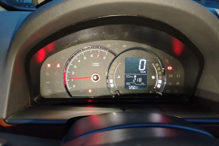 Used Roewe 350 2013 350C 1.5L Manual Swift Edition
