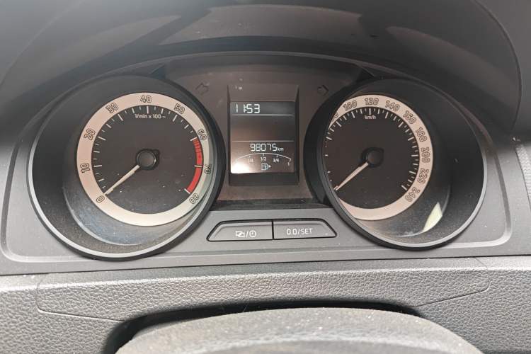 Used Skoda Rapid Spaceback 2018 1.6L Automatic Standard Edition Instrument Cluster