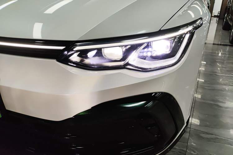 Used Volkswagen Golf 2021 280TSI DSG R-Line Left Front Headlight