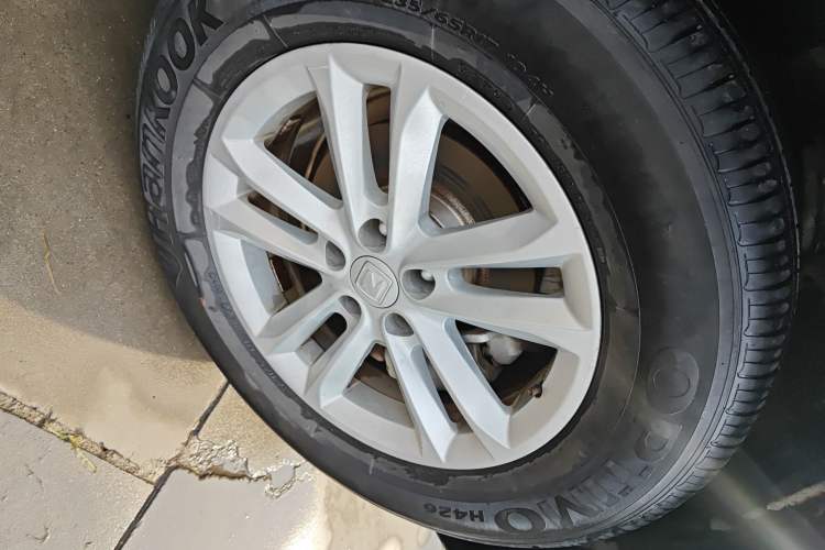 Used Zotye T600 2015 1.5T Manual Luxury Model
