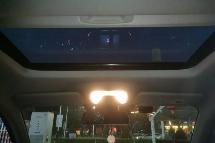 Used GAC Trumpchi GS4 2017 235T Automatic Two-Wheel Drive Luxury Smart Connectivity Version Headliner