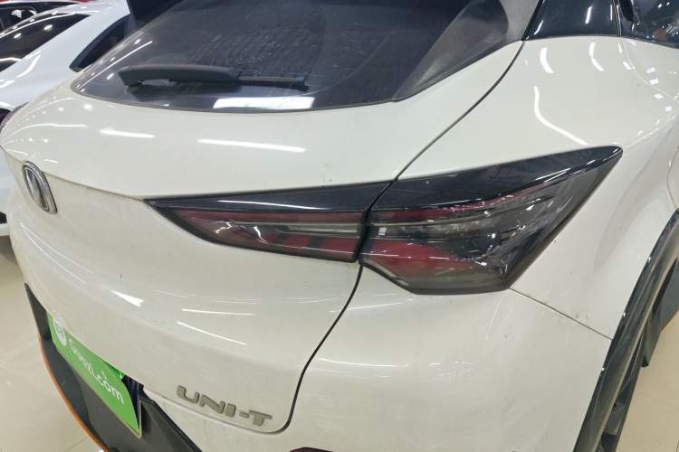 Used CHANGAN UNI-T 2022 1.5T Sport Edition Flagship Version Right Rear Taillight
