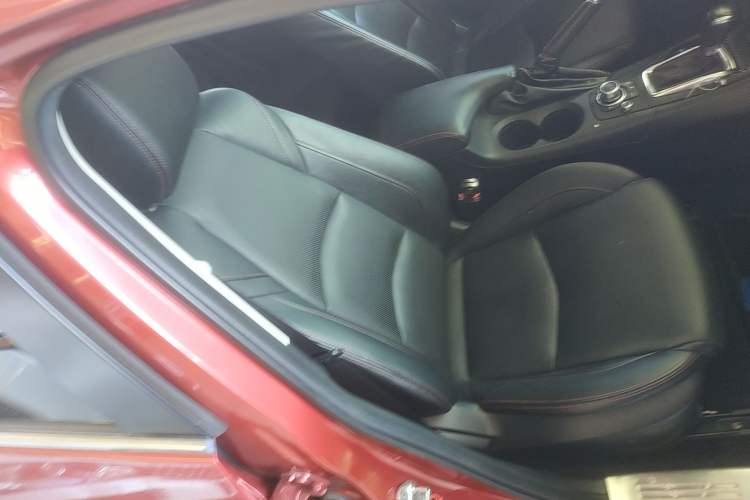 Used Mazda 3 Axela 2016 Sedan 2.0L Automatic Sport Model