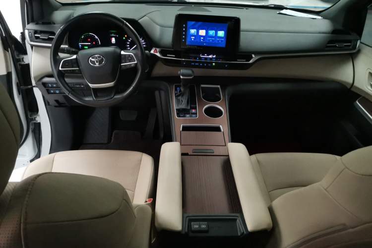 Used Toyota SIENNA 2021 2.5L Hybrid Luxury Edition Center Console