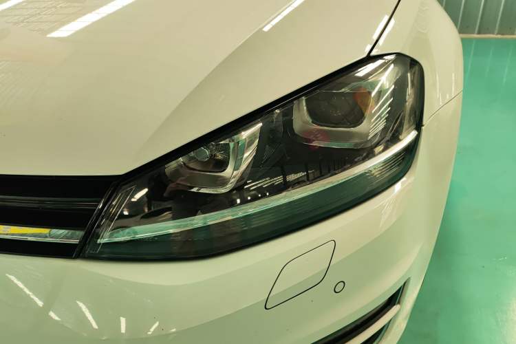 Used Volkswagen Golf 2015 1.4TSI Automatic Flagship Model
