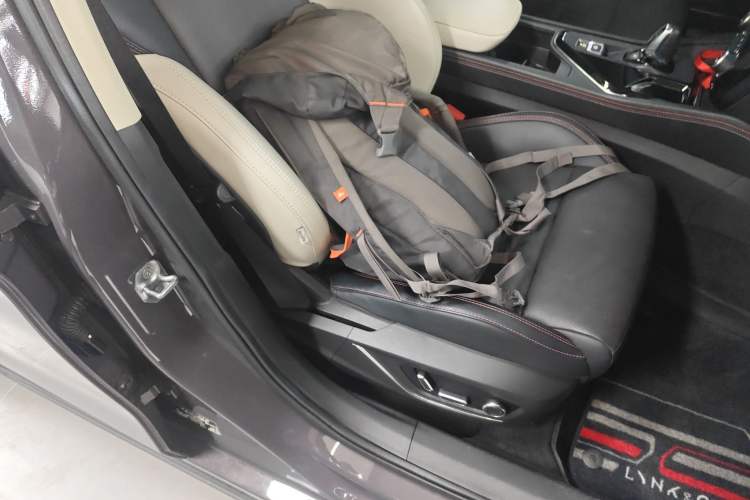 Used Lynk & Co 02 2022 1.5T DCT Shine Pro