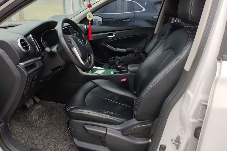 Used Venucia T70 2016 2.0L CVT Smart Choice Edition