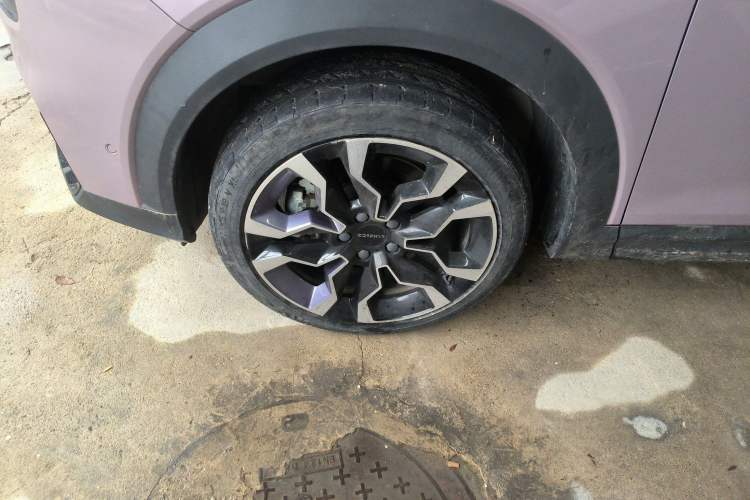 Used Lynk & Co 06 2021 1.5T Shero Pink Special Edition