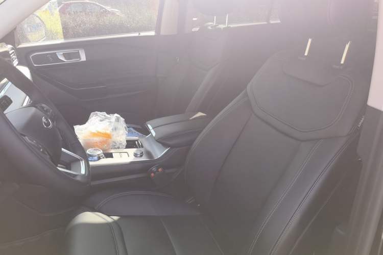 Used Ford Explorer 2024 2.3T EcoBoost Four-Wheel Drive Fashion Plus Edition 6 Seats